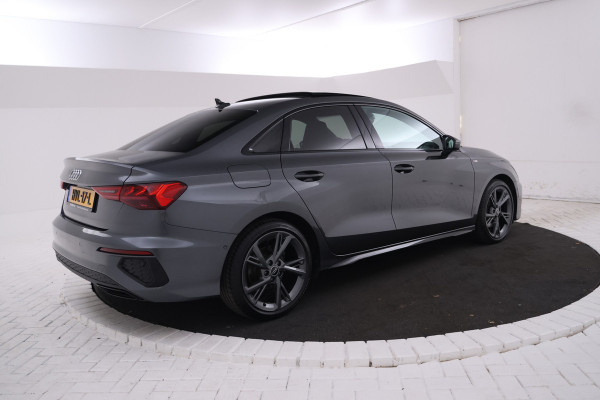 Audi A3 Limousine 30 TFSI S edition Nardo! S-line, Virtual, Climate,