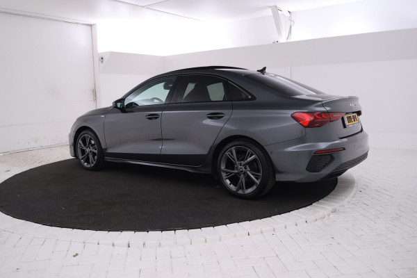 Audi A3 Limousine 30 TFSI S edition Nardo! S-line, Virtual, Climate,