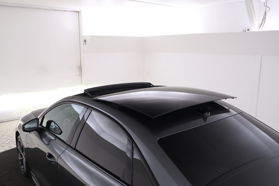 Audi A3 Limousine 30 TFSI S edition Nardo! S-line, Virtual, Climate,