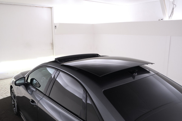 Audi A3 Limousine 30 TFSI S edition Nardo! S-line, Virtual, Climate,