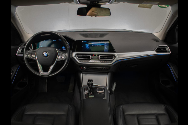 BMW 3 Serie Touring 320e M Sport (PANORAMADAK,APPLE CARPLAY,NAVI,SFEERVERLICHTING,STOELVERWARMING,CAMERA,LEDER,CRUISE,CLIMATE)