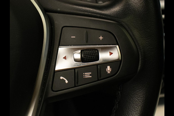 BMW 3 Serie Touring 320e M Sport (PANORAMADAK,APPLE CARPLAY,NAVI,SFEERVERLICHTING,STOELVERWARMING,CAMERA,LEDER,CRUISE,CLIMATE)