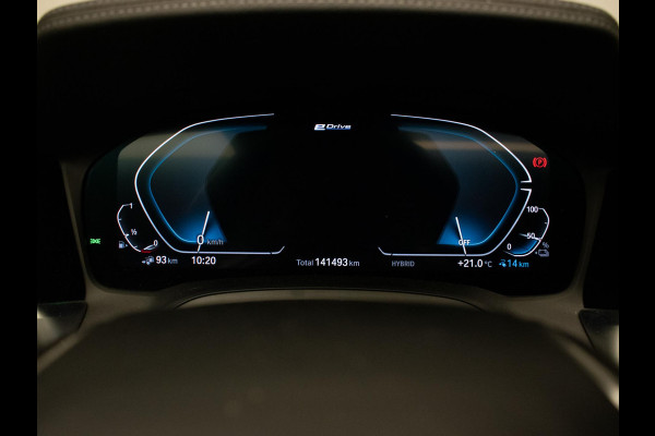 BMW 3 Serie Touring 320e M Sport (PANORAMADAK,APPLE CARPLAY,NAVI,SFEERVERLICHTING,STOELVERWARMING,CAMERA,LEDER,CRUISE,CLIMATE)