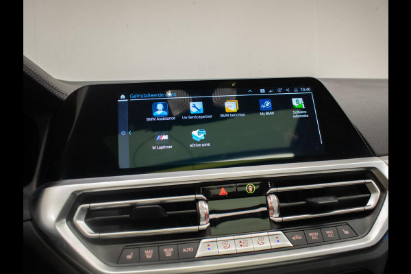 BMW 3 Serie Touring 320e M Sport (PANORAMADAK,APPLE CARPLAY,NAVI,SFEERVERLICHTING,STOELVERWARMING,CAMERA,LEDER,CRUISE,CLIMATE)