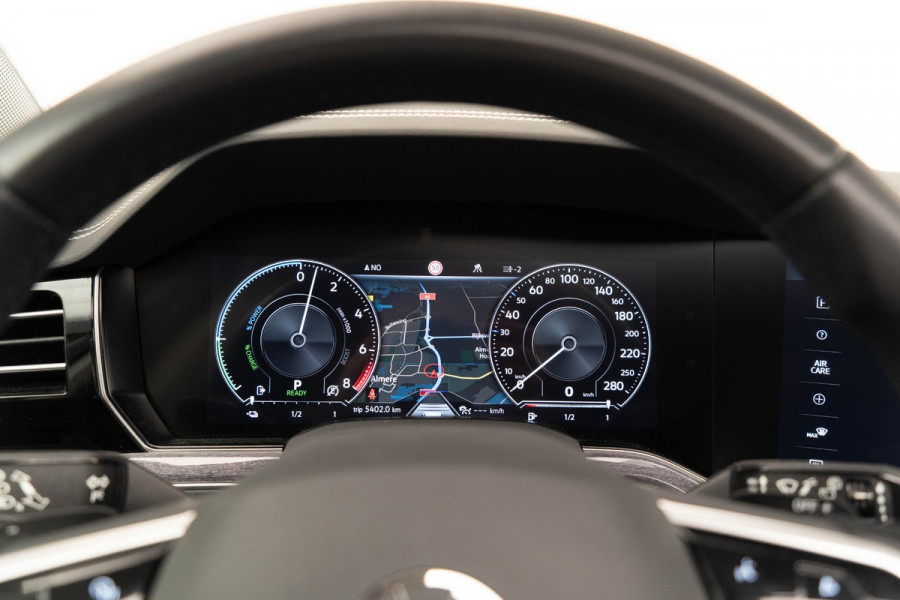 Volkswagen Touareg 3.0 TSi eHybrid 4MOTION |Pano|Leder|Luchtvering|Dodehoek|