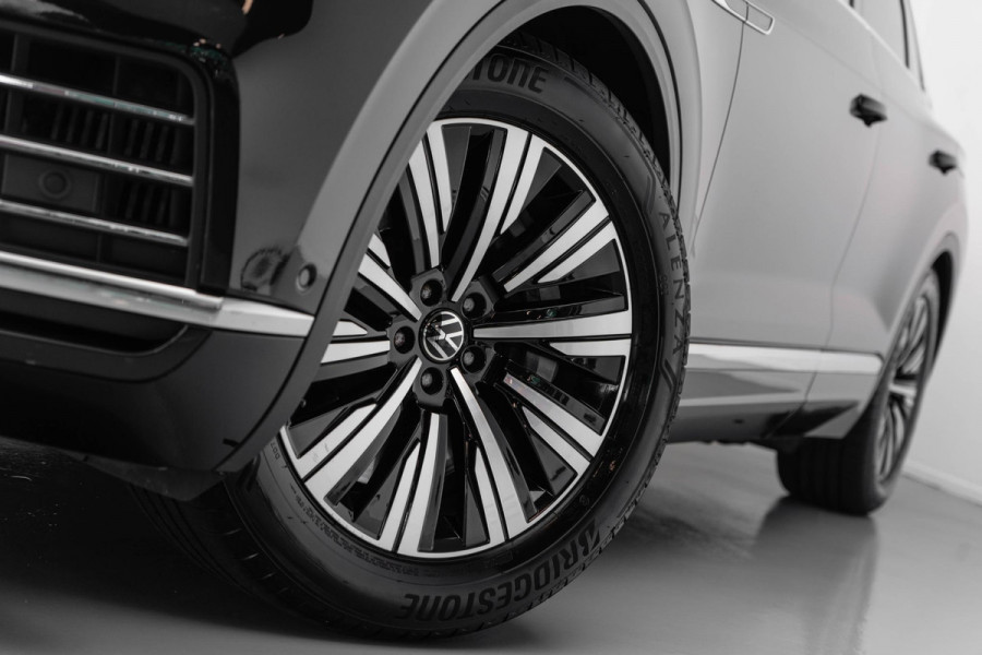 Volkswagen Touareg 3.0 TSi eHybrid 4MOTION |Pano|Leder|Luchtvering|Dodehoek|