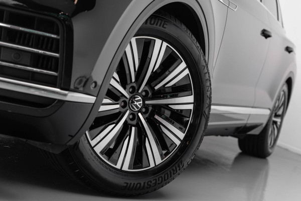 Volkswagen Touareg 3.0 TSi eHybrid 4MOTION |Pano|Leder|Luchtvering|Dodehoek|