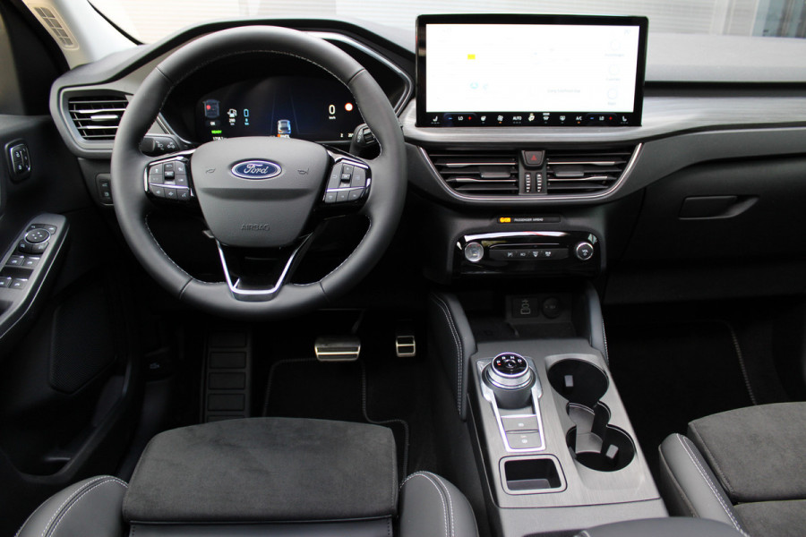 Ford Kuga 2.5 PHEV Active X 4J Garantie | Panoramadak | Nieuwstaat | Winter Pack