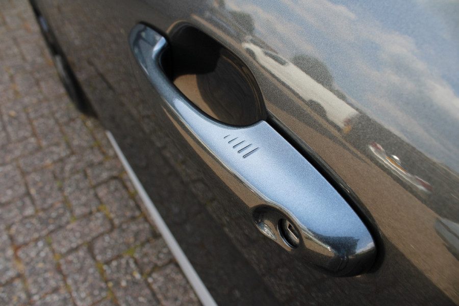 Ford Kuga 2.5 PHEV Active X 4J Garantie | Panoramadak | Nieuwstaat | Winter Pack