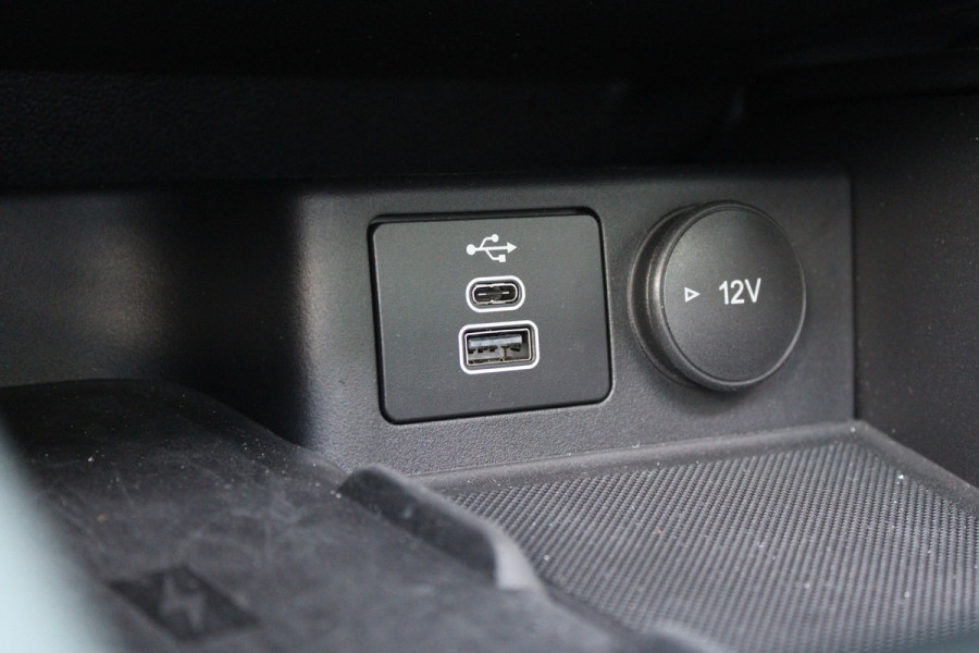 Ford Kuga 2.5 PHEV Active X 4J Garantie | Panoramadak | Nieuwstaat | Winter Pack