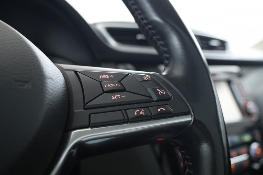 Nissan QASHQAI 1.2 N-Connecta Navigatie, Airco, Trekhaak