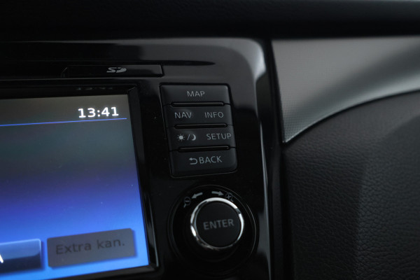 Nissan QASHQAI 1.2 N-Connecta Navigatie, Airco, Trekhaak