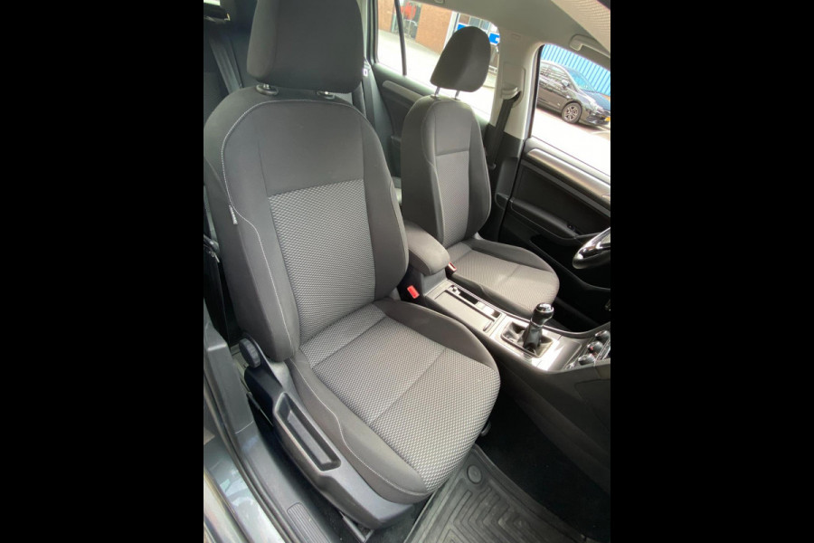 Volkswagen GOLF Variant 1.0 TSI Trendline BMT - Airco I Sport velgen I LED I PDC I 124.000 KM Dealer onderhouden