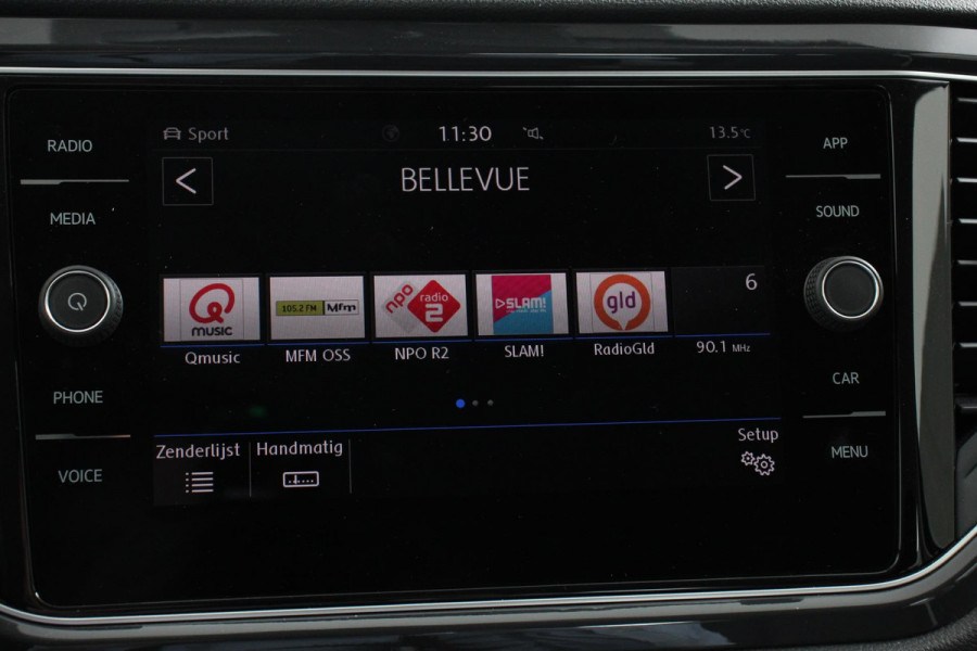 Volkswagen T-Roc 1.5 TSI 150pk DSG Sport Plus | Navigatie | Climate Control | Cruise control adaptief | Camera | Parkeer sensoren | Electrisch bedienbare achterklep| Lichtmetalen Velgen