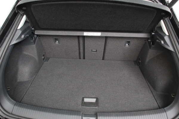 Volkswagen T-Roc 1.5 TSI 150pk DSG Sport Plus | Navigatie | Climate Control | Cruise control adaptief | Camera | Parkeer sensoren | Electrisch bedienbare achterklep| Lichtmetalen Velgen