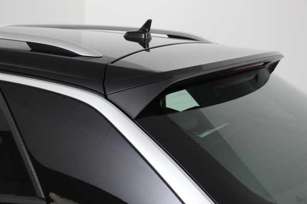 Volkswagen T-Roc 1.5 TSI 150pk DSG Sport Plus | Navigatie | Climate Control | Cruise control adaptief | Camera | Parkeer sensoren | Electrisch bedienbare achterklep| Lichtmetalen Velgen