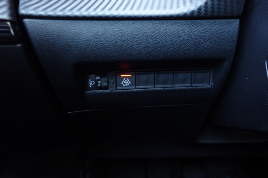 Peugeot e-2008 EV Allure 50 kWh | NAV | A. CAM | LED | CLIMA | 3- FASE - €18.950,00 RIJKLAAR!