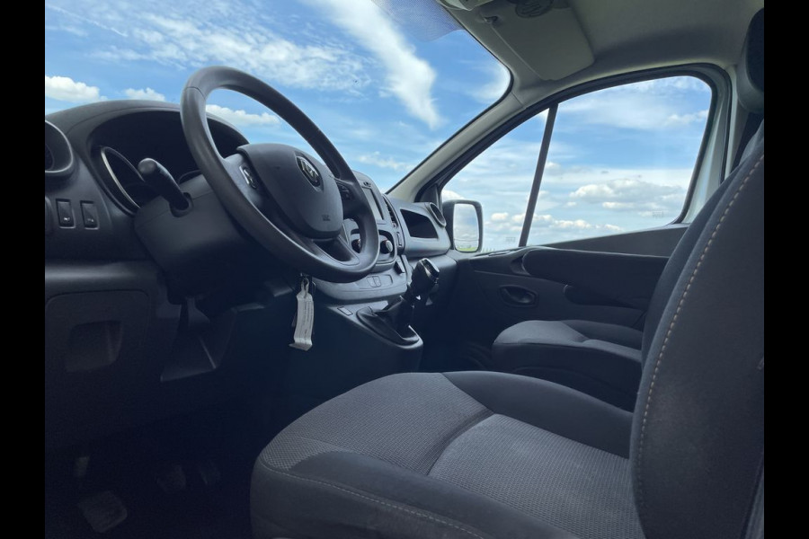 Renault Trafic 2.0 dCi 120pk E6 Comfort Lease €238 p/m Airco, Navi, PDC, Bedrijfswageninrichting, Trekhaak, Imperiaal, Cruise controle, onderhoudshistorie aanwezig