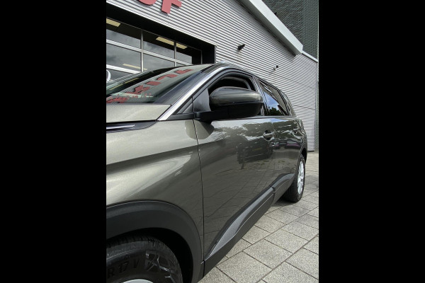 Peugeot 5008 1.2 PureTech 7 Personen - AUTOMAAT - Navigatie/Apple CarPlay I Airco I LED I PDC I Sport velgen I Dealer onderhouden
