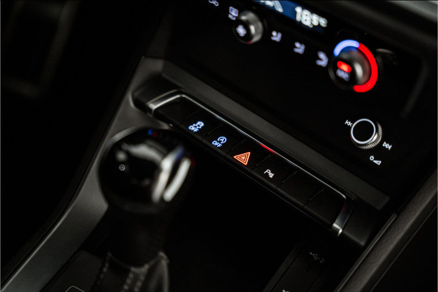 Audi Q3 35 TFSI 2x S Line 150PK NL AUTO+NAP | Matrix | Carplay | Virtual | Dodehoek