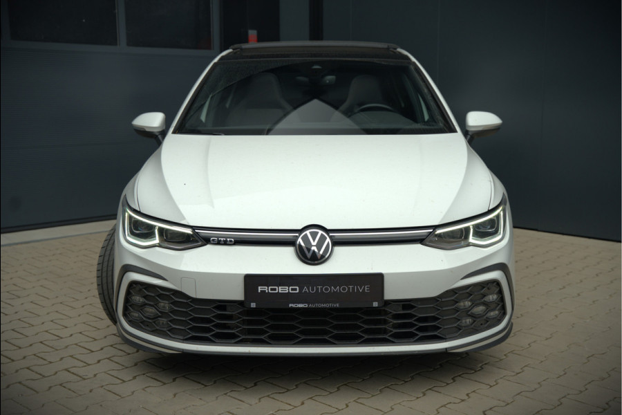 Volkswagen Golf 2.0 TDI GTD | Panoramadak | Stoelverwarming | Stuurverwarming | Adaptive Cruise Control | Apple Carplay | Sport & Sound | Adaptief Onderstel | Keyless | IQ Light LED | Camera | Ambiance Verlichting