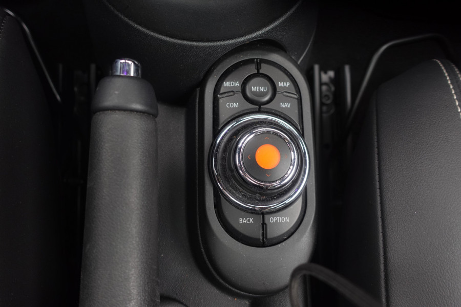 MINI Mini 2.0 Cooper S Chili | Automaat | Nav | Clima | Pano dak | Led | Achteruitrijcamera