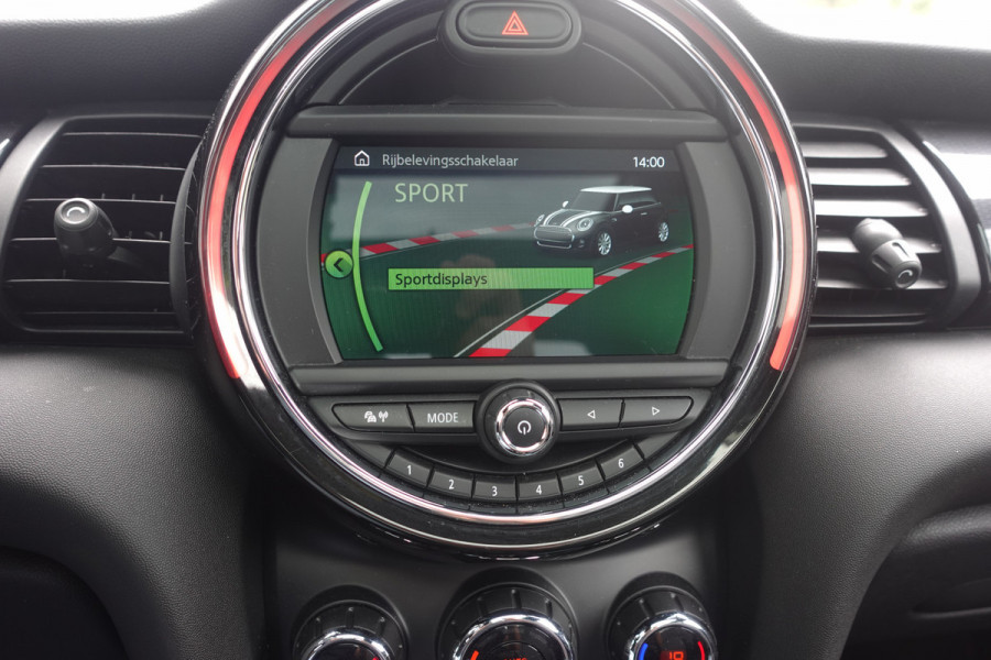 MINI Mini 2.0 Cooper S Chili | Automaat | Nav | Clima | Pano dak | Led | Achteruitrijcamera