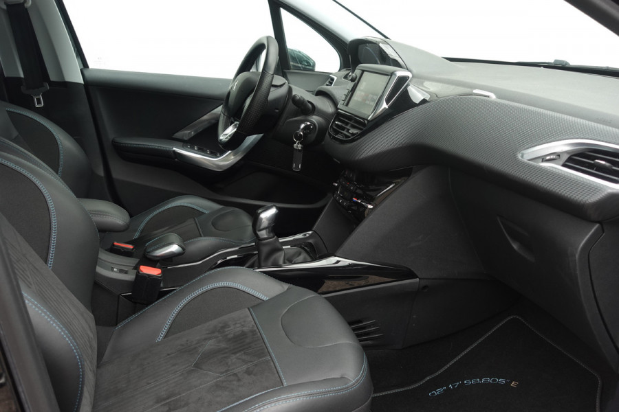 Peugeot 2008 1.2 PureTech Allure - Crossway | Nav | Pano dak | Clima | 17 Lmv | Goed onderhouden