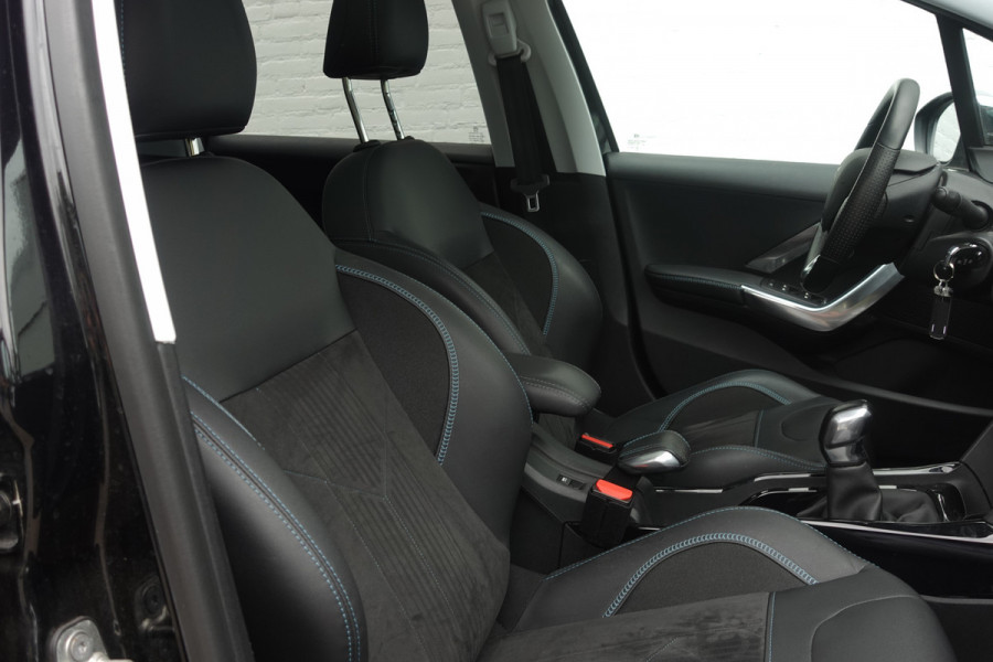 Peugeot 2008 1.2 PureTech Allure - Crossway | Nav | Pano dak | Clima | 17 Lmv | Goed onderhouden