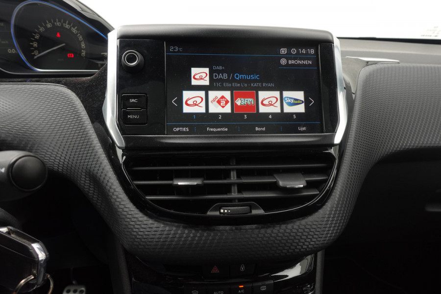Peugeot 2008 1.2 PureTech Allure - Crossway | Nav | Pano dak | Clima | 17 Lmv | Goed onderhouden