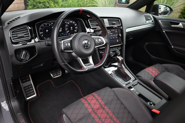 Volkswagen Golf 2.0 TSI GTI TCR | 290PK | PANO | CAMERA | VIRTUAL | PURE GREY | Adaptive | Keyless | 19'' |