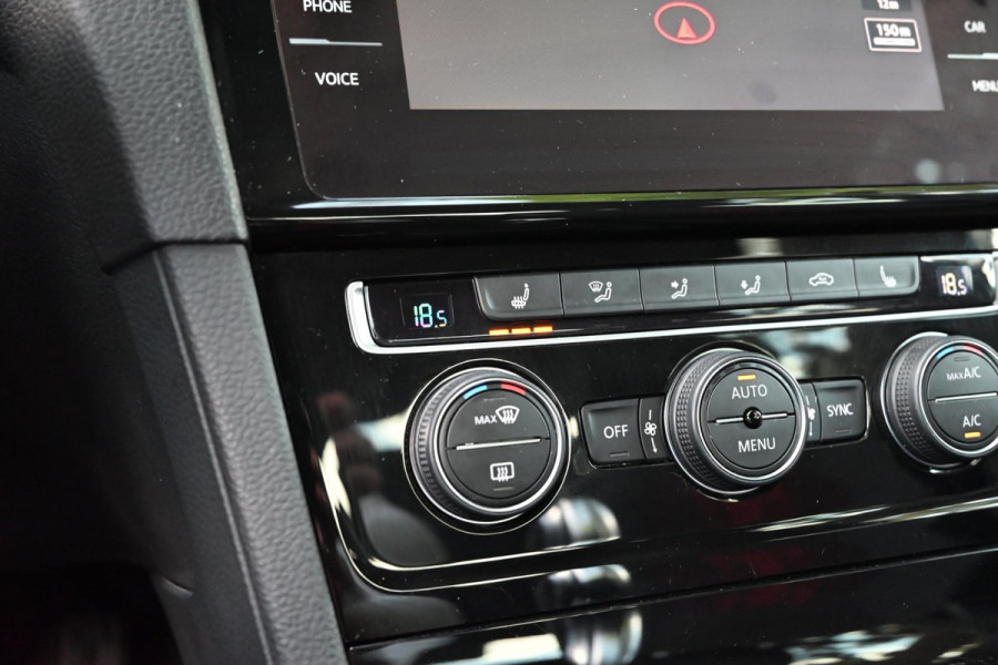 Volkswagen Golf 2.0 TSI GTI TCR | 290PK | PANO | CAMERA | VIRTUAL | PURE GREY | Adaptive | Keyless | 19'' |