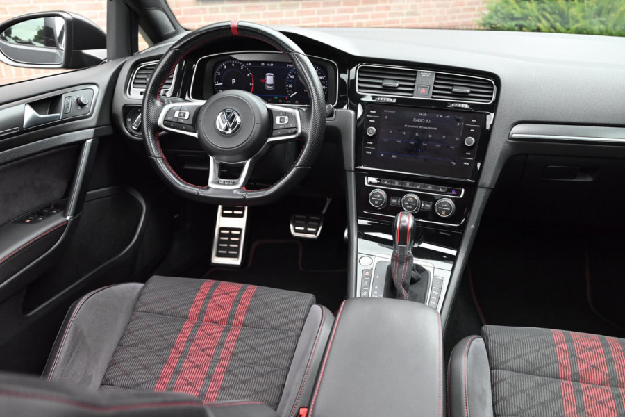 Volkswagen Golf 2.0 TSI GTI TCR | 290PK | PANO | CAMERA | VIRTUAL | PURE GREY | Adaptive | Keyless | 19'' |