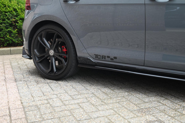 Volkswagen Golf 2.0 TSI GTI TCR | 290PK | PANO | CAMERA | VIRTUAL | PURE GREY | Adaptive | Keyless | 19'' |