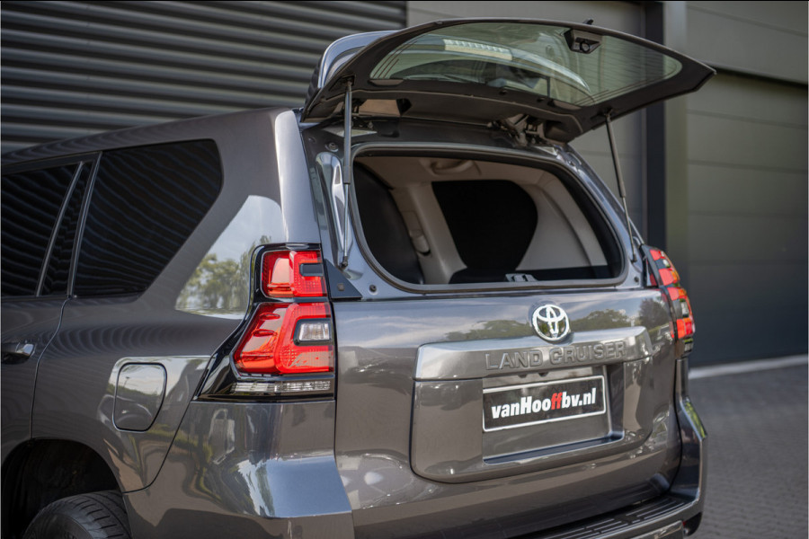 Toyota Land Cruiser 2.8 D-4D-F Grijs kenteken - Grijs metallic
