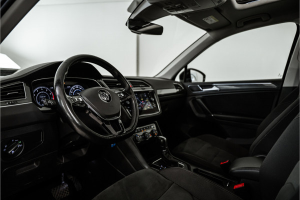 Volkswagen Tiguan 1.4 TSI ACT Highline R-Line 150PK NL AUTO+NAP+1e Eigenaar | Pano | Navi | Virtual