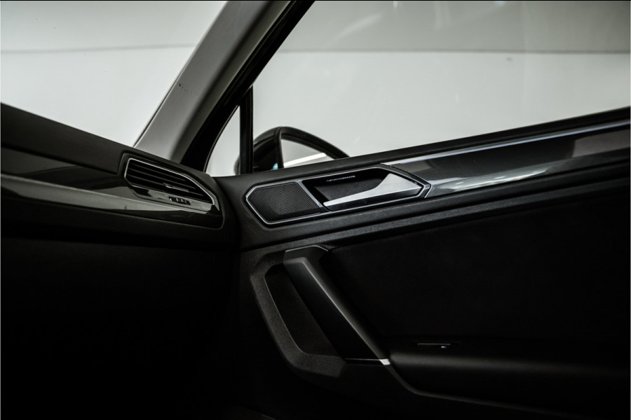 Volkswagen Tiguan 1.4 TSI ACT Highline R-Line 150PK NL AUTO+NAP+1e Eigenaar | Pano | Navi | Virtual