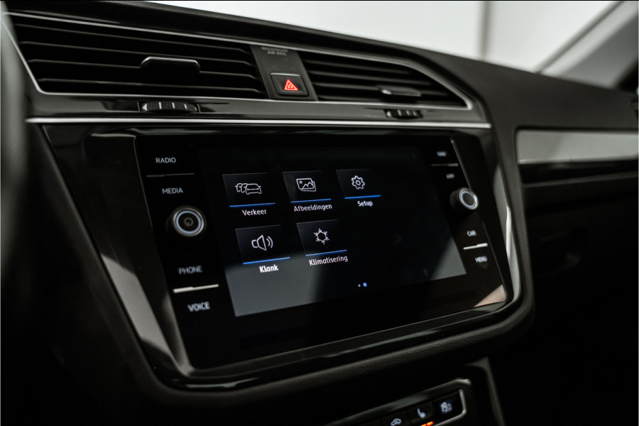 Volkswagen Tiguan 1.4 TSI ACT Highline R-Line 150PK NL AUTO+NAP+1e Eigenaar | Pano | Navi | Virtual