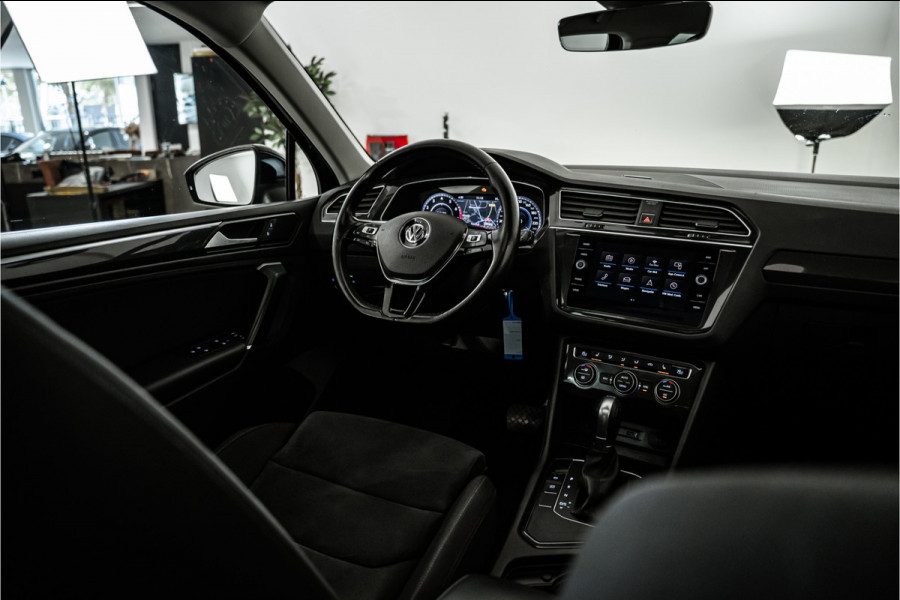 Volkswagen Tiguan 1.4 TSI ACT Highline R-Line 150PK NL AUTO+NAP+1e Eigenaar | Pano | Navi | Virtual