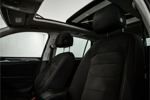 Volkswagen Tiguan 1.4 TSI ACT Highline R-Line 150PK NL AUTO+NAP+1e Eigenaar | Pano | Navi | Virtual
