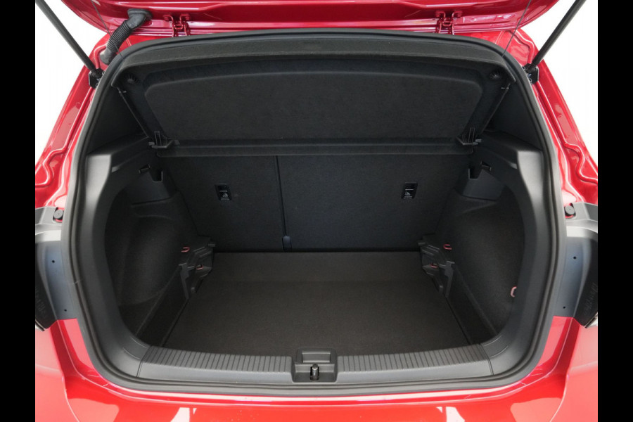 Volkswagen T-Cross 1.5 TSI 150pk DSG R-Line Business Navi via App Camera Stoelverwarming Acc 276