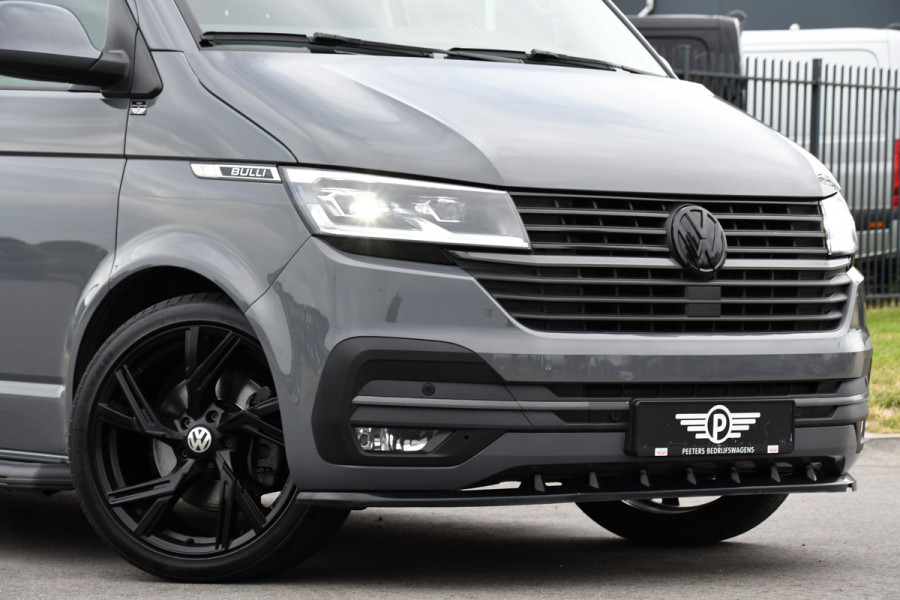 Volkswagen Transporter 2.0 TDI L2H1 32 DC Bulli Virtual, Adaptieve Cruise, Carplay, Automaat, 199pk, LED, Leder, Trekhaak, BOM VOL!