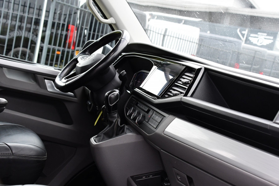 Volkswagen Transporter 2.0 TDI L2H1 32 DC Bulli Virtual, Adaptieve Cruise, Carplay, Automaat, 199pk, LED, Leder, Trekhaak, BOM VOL!