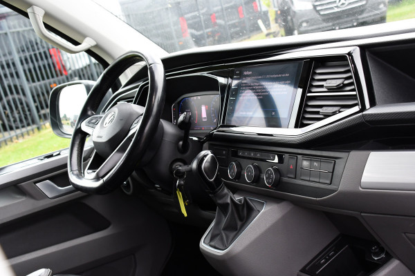 Volkswagen Transporter 2.0 TDI L2H1 32 DC Bulli Virtual, Adaptieve Cruise, Carplay, Automaat, 199pk, LED, Leder, Trekhaak, BOM VOL!