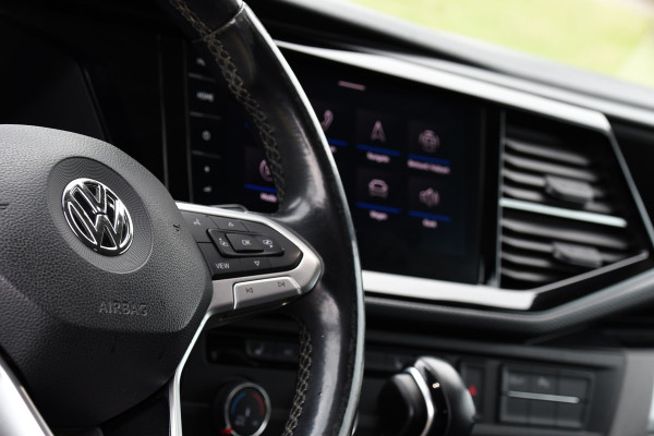 Volkswagen Transporter 2.0 TDI L2H1 32 DC Bulli Virtual, Adaptieve Cruise, Carplay, Automaat, 199pk, LED, Leder, Trekhaak, BOM VOL!