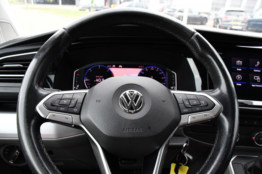 Volkswagen Transporter 2.0 TDI L2H1 32 DC Bulli Virtual, Adaptieve Cruise, Carplay, Automaat, 199pk, LED, Leder, Trekhaak, BOM VOL!