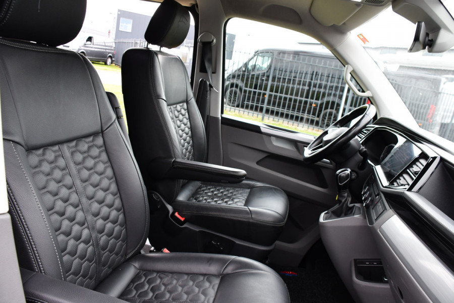 Volkswagen Transporter 2.0 TDI L2H1 32 DC Bulli Virtual, Adaptieve Cruise, Carplay, Automaat, 199pk, LED, Leder, Trekhaak, BOM VOL!