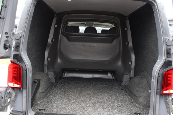 Volkswagen Transporter 2.0 TDI L2H1 32 DC Bulli Virtual, Adaptieve Cruise, Carplay, Automaat, 199pk, LED, Leder, Trekhaak, BOM VOL!
