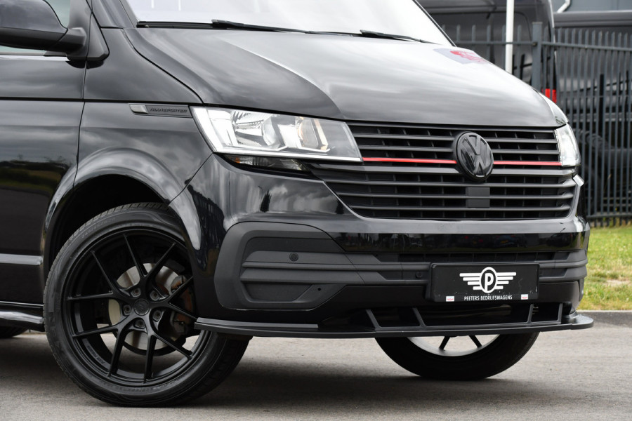 Volkswagen Transporter 2.0 TDI L2H1 30 Black Edition Adaptieve Cruise, Camera, Carplay, 150PK, 2 x Schuifdeur, Multimedia, Sensoren, Automaat, Uniek!