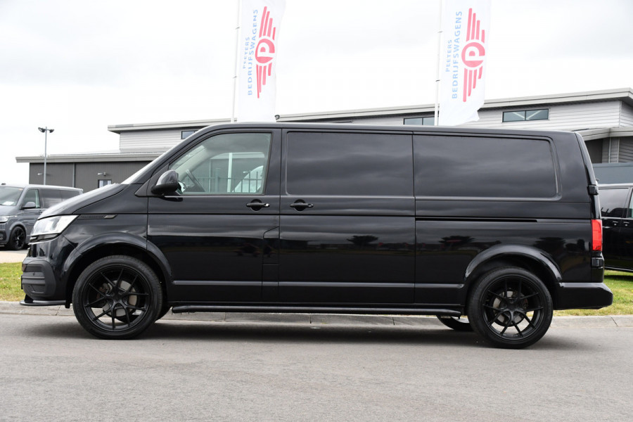 Volkswagen Transporter 2.0 TDI L2H1 30 Black Edition Adaptieve Cruise, Camera, Carplay, 150PK, 2 x Schuifdeur, Multimedia, Sensoren, Automaat, Uniek!